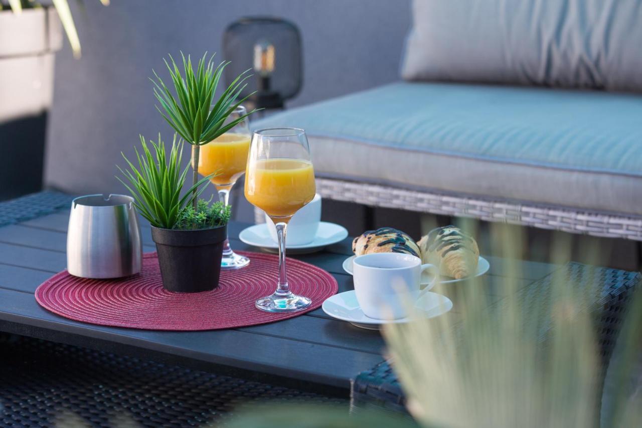 Apartments Lidija - Sea View Apartment With Exclusive Right Of Using Hot Tub Or Split Level Apartment With Exclusive Right Of Using Pool بودْسْتغانا المظهر الخارجي الصورة