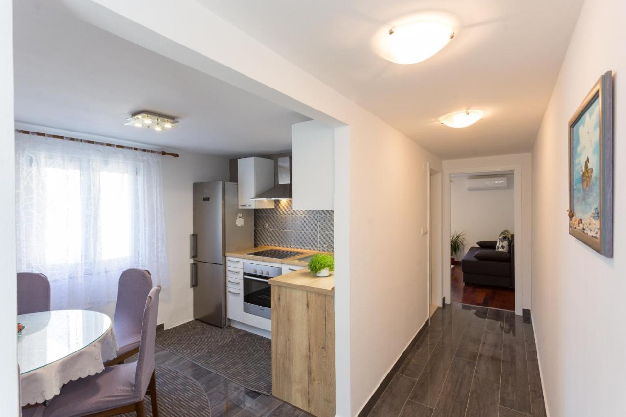 Apartments Lidija - Sea View Apartment With Exclusive Right Of Using Hot Tub Or Split Level Apartment With Exclusive Right Of Using Pool بودْسْتغانا المظهر الخارجي الصورة