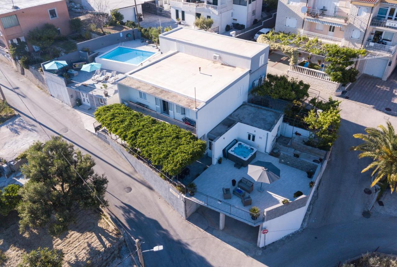 Apartments Lidija - Sea View Apartment With Exclusive Right Of Using Hot Tub Or Split Level Apartment With Exclusive Right Of Using Pool بودْسْتغانا المظهر الخارجي الصورة